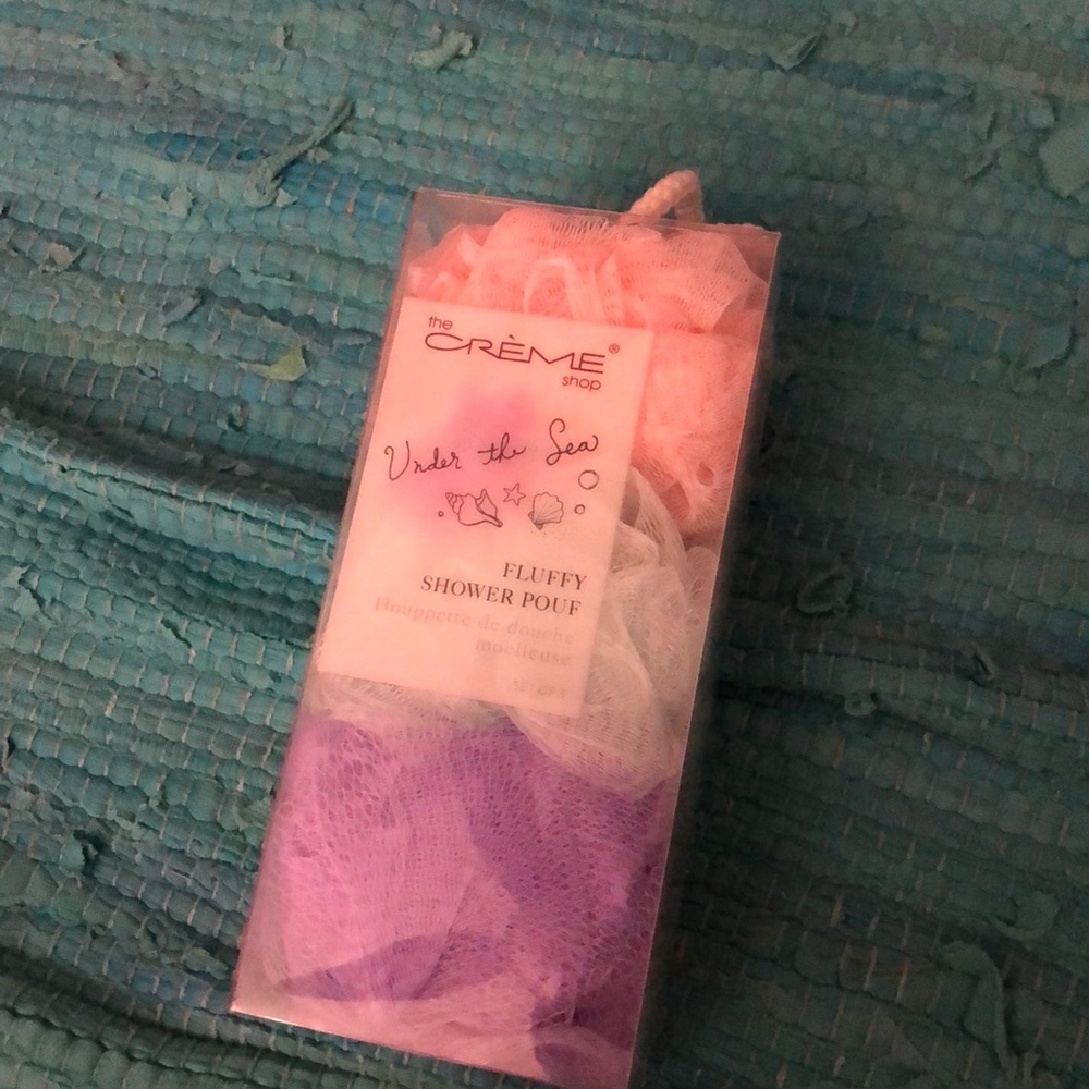 Shower loofas